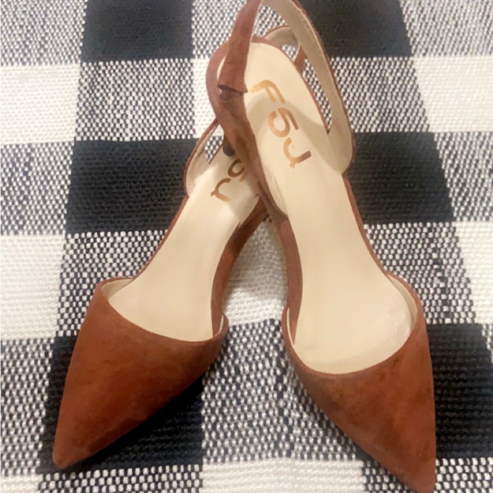 NWOT! Size 7 Cognac slip-on Heels